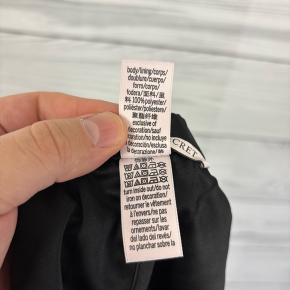 Victoria’s Secret Sequin Heart Sexy Valentine’s Day Shorts Small - Picture 7 of 7